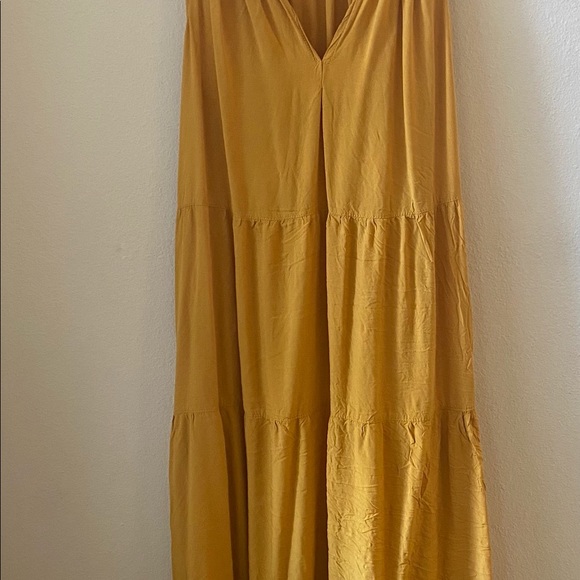 Women’s max studio yellow dress size medium. - Picture 3 of 5